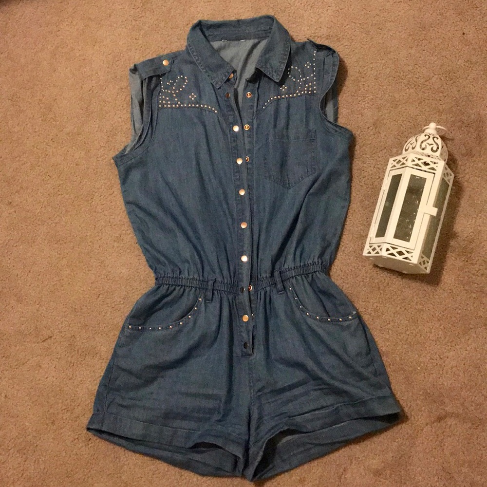 Jumpsuit.